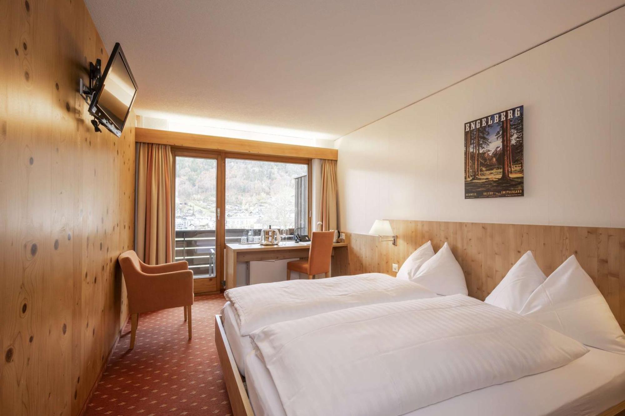Hotel Restaurant Baenklialp Engelberg Bagian luar foto
