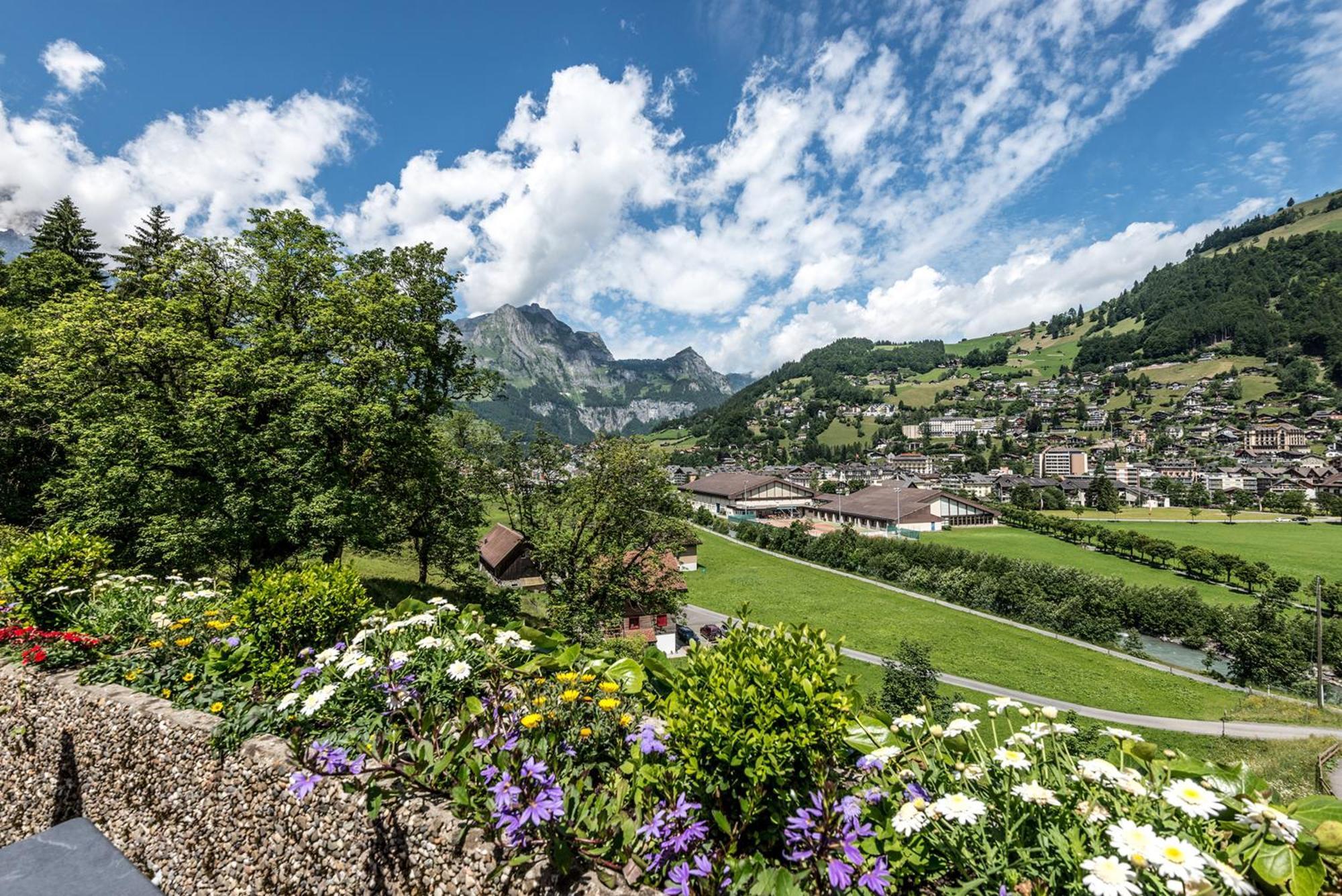 Hotel Restaurant Baenklialp Engelberg Bagian luar foto